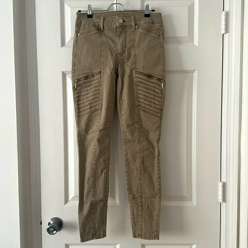 White House Black Market Skinny Cargo Pant